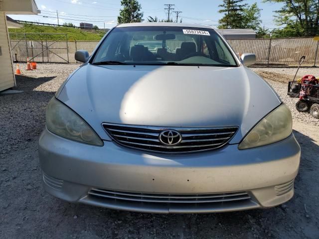 2005 Toyota Camry LE