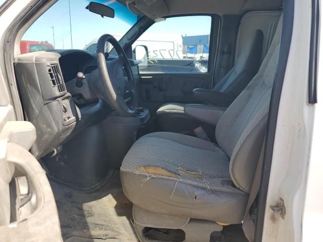 2004 GMC Savana G2500