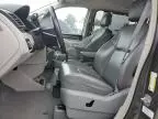 2010 Volkswagen Routan SE