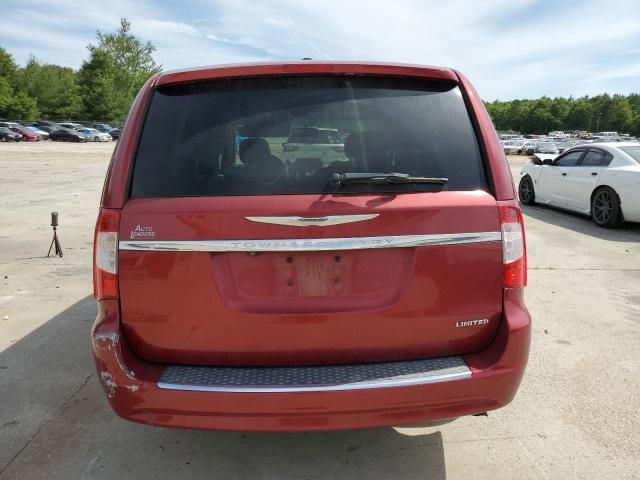 2013 Chrysler Town & Country Limited