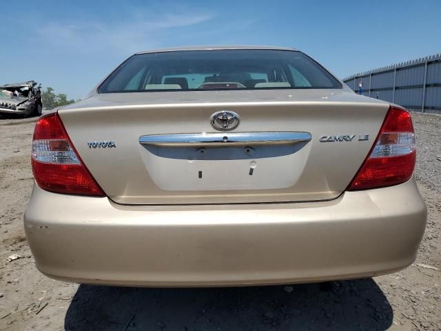 2004 Toyota Camry LE