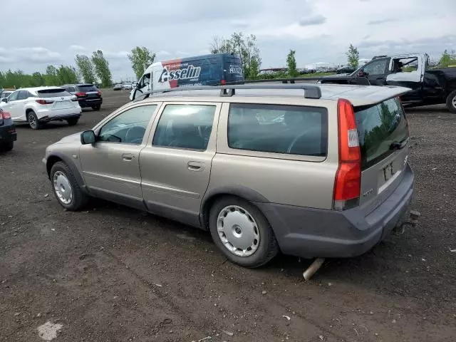 2004 Volvo XC70