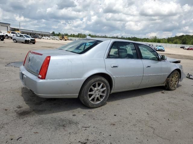 2010 Cadillac DTS Luxury Collection