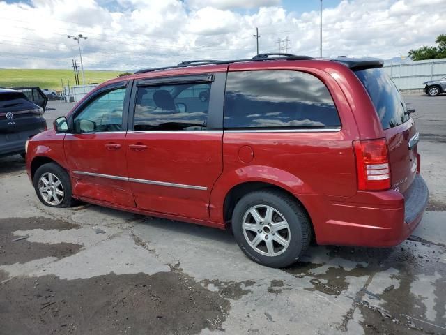 2010 Chrysler Town & Country Touring