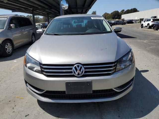 2013 Volkswagen Passat SE