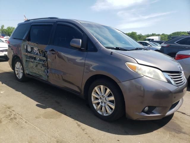 2011 Toyota Sienna XLE