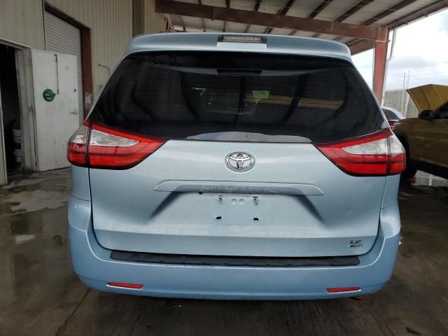 2015 Toyota Sienna LE