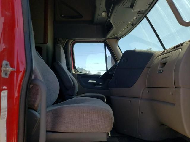 2015 Freightliner Cascadia 125