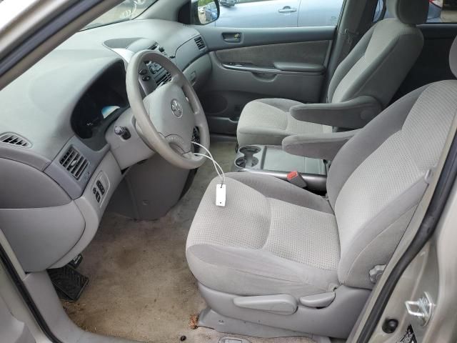 2007 Toyota Sienna CE