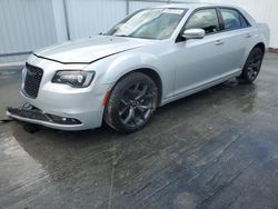 Chrysler Vehiculos salvage en venta: 2023 Chrysler 300 S