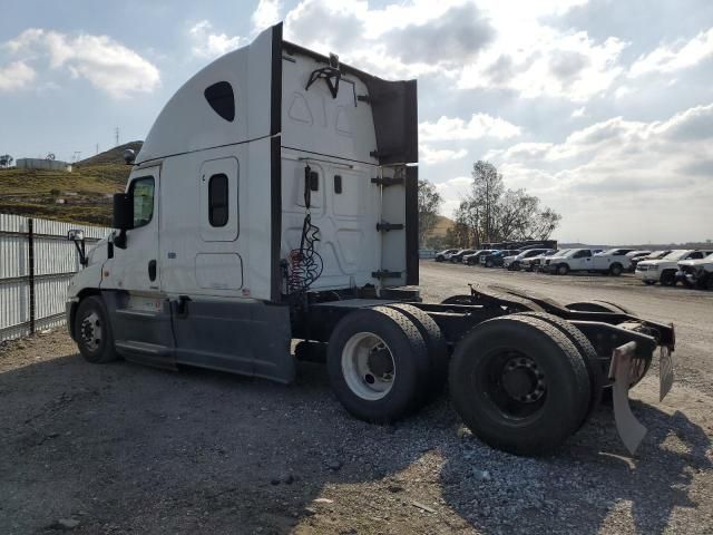 2015 Freightliner Cascadia 125