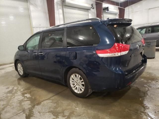 2011 Toyota Sienna XLE