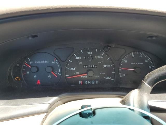 2002 Ford Taurus SE