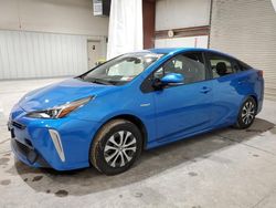 Salvage cars for sale at Leroy, NY auction: 2020 Toyota Prius LE