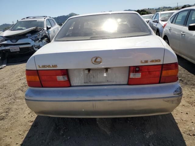 1999 Lexus LS 400