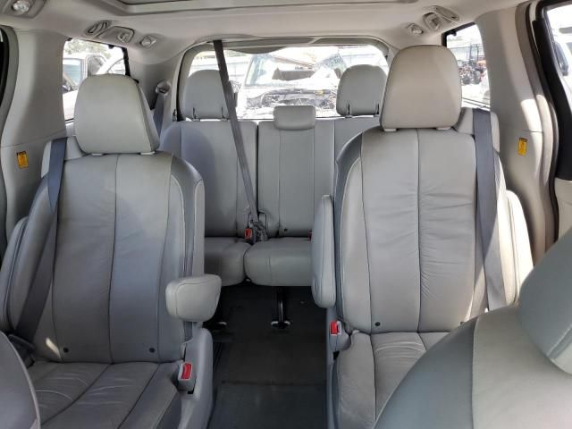 2012 Toyota Sienna XLE