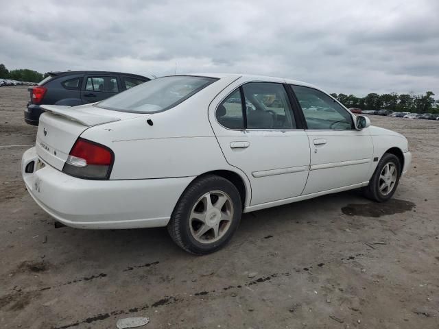 1999 Nissan Altima XE