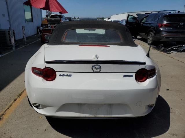 2016 Mazda MX-5 Miata Club