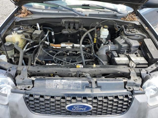 2005 Ford Escape XLS