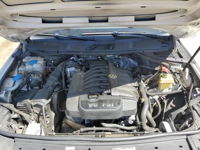 2012 Volkswagen Touareg V6