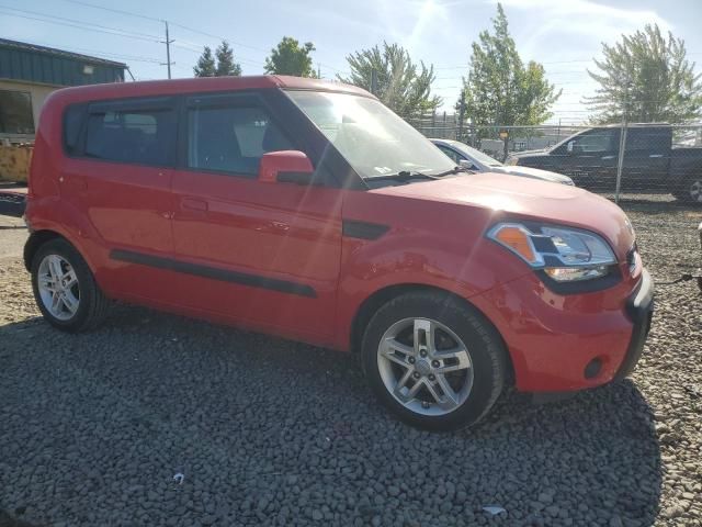 2010 KIA Soul +