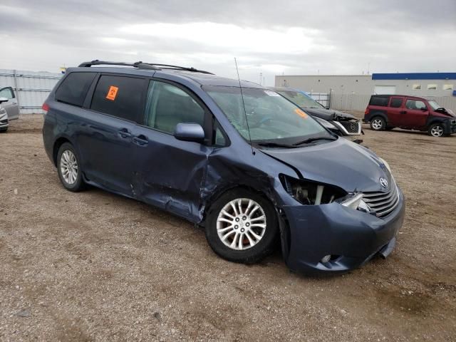 2013 Toyota Sienna XLE