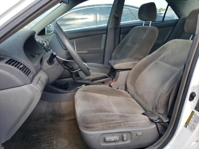 2004 Toyota Camry LE