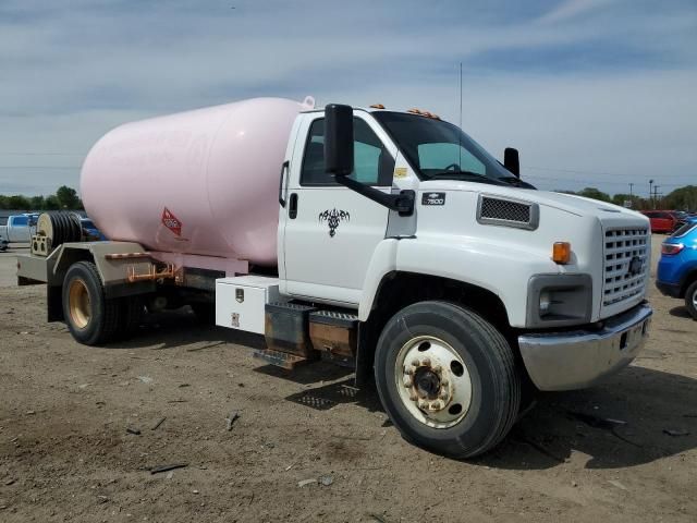 2005 Chevrolet C7500 C7C042