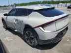 2022 KIA EV6 Light