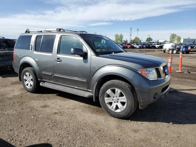 2006 Nissan Pathfinder LE