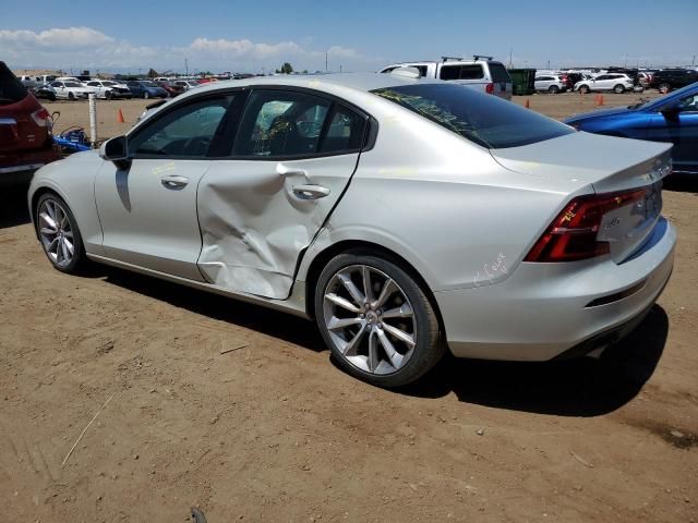 2019 Volvo S60 T6 Momentum