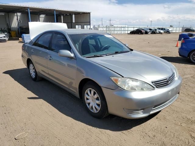 2005 Toyota Camry LE