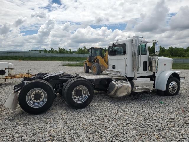 2024 Peterbilt 389