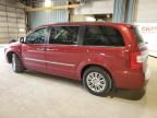 2013 Chrysler Town & Country Touring L