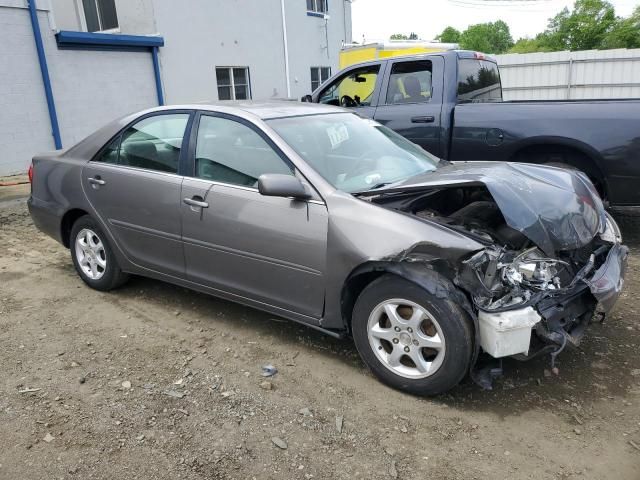 2005 Toyota Camry LE