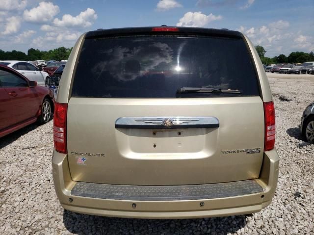 2010 Chrysler Town & Country Touring