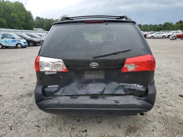 2008 Toyota Sienna XLE