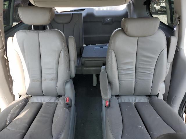 2008 KIA Sedona EX