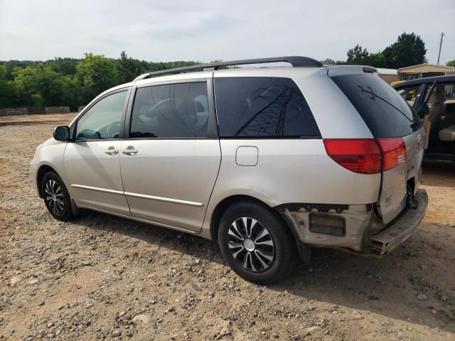 2004 Toyota Sienna CE