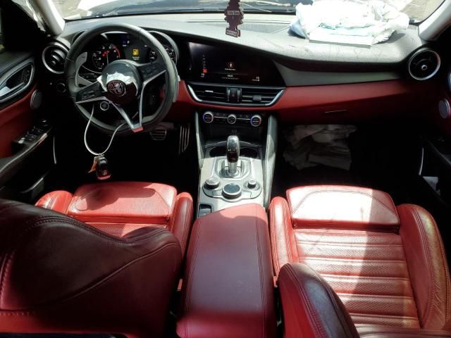 2017 Alfa Romeo Giulia TI Q4