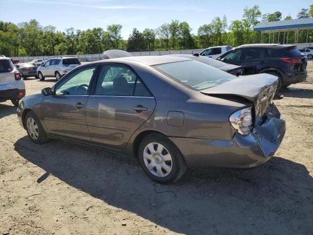 2004 Toyota Camry LE