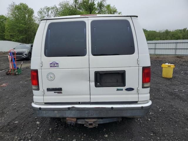 2011 Ford Econoline E350 Super Duty Wagon