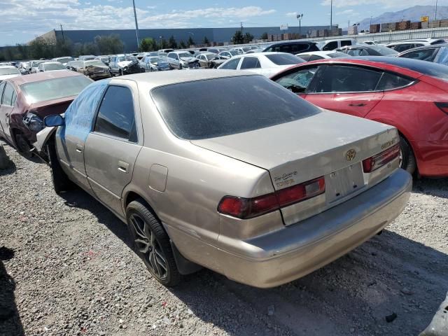 1999 Toyota Camry LE