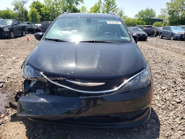 2020 Chrysler Voyager LXI