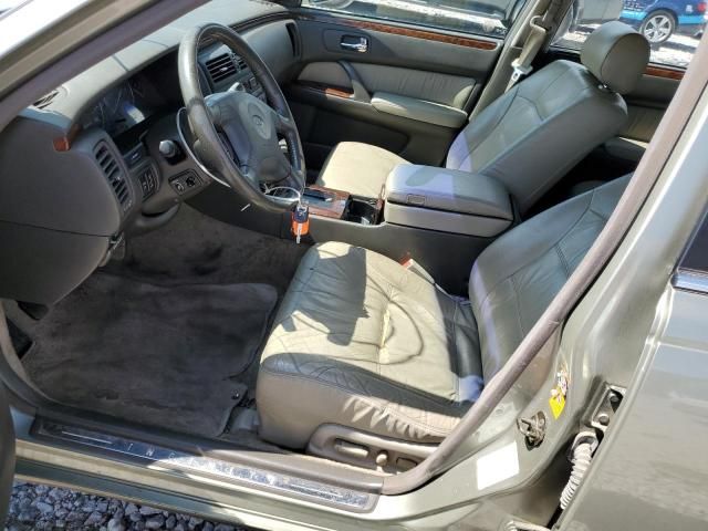 2000 Infiniti Q45 Base