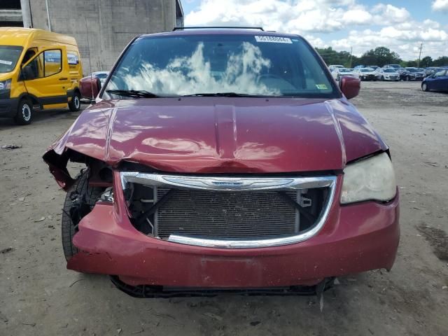 2012 Chrysler Town & Country Touring