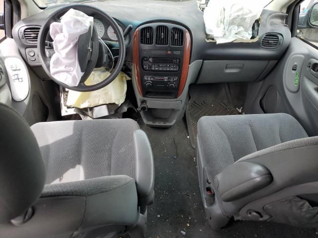 2005 Chrysler Town & Country