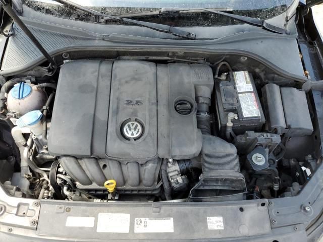 2014 Volkswagen Passat S