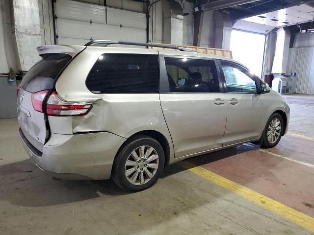 2015 Toyota Sienna LE