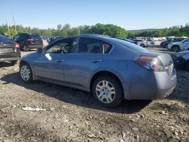 2010 Nissan Altima Base